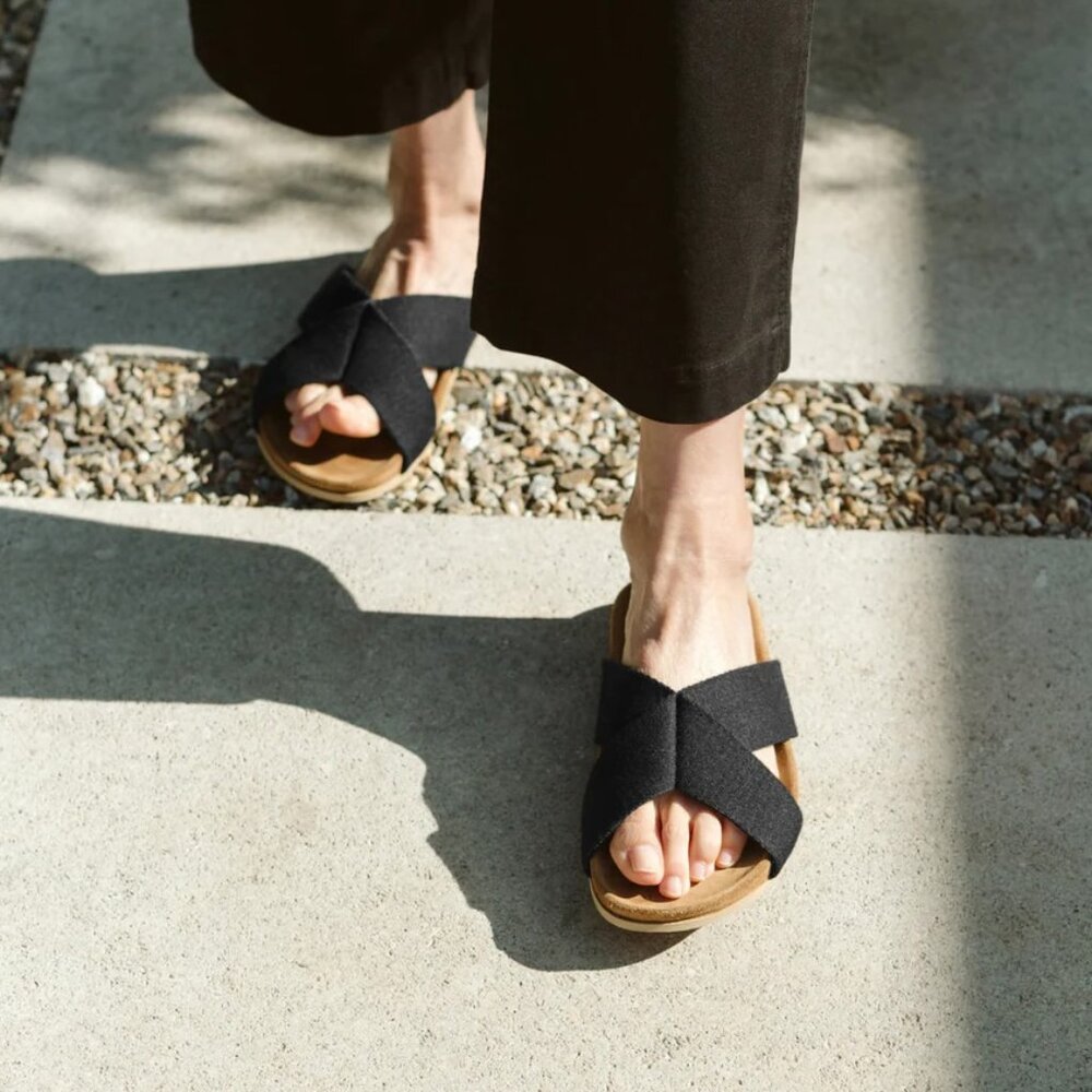 Jenni Kayne Cotton Crossover Sandals in Black